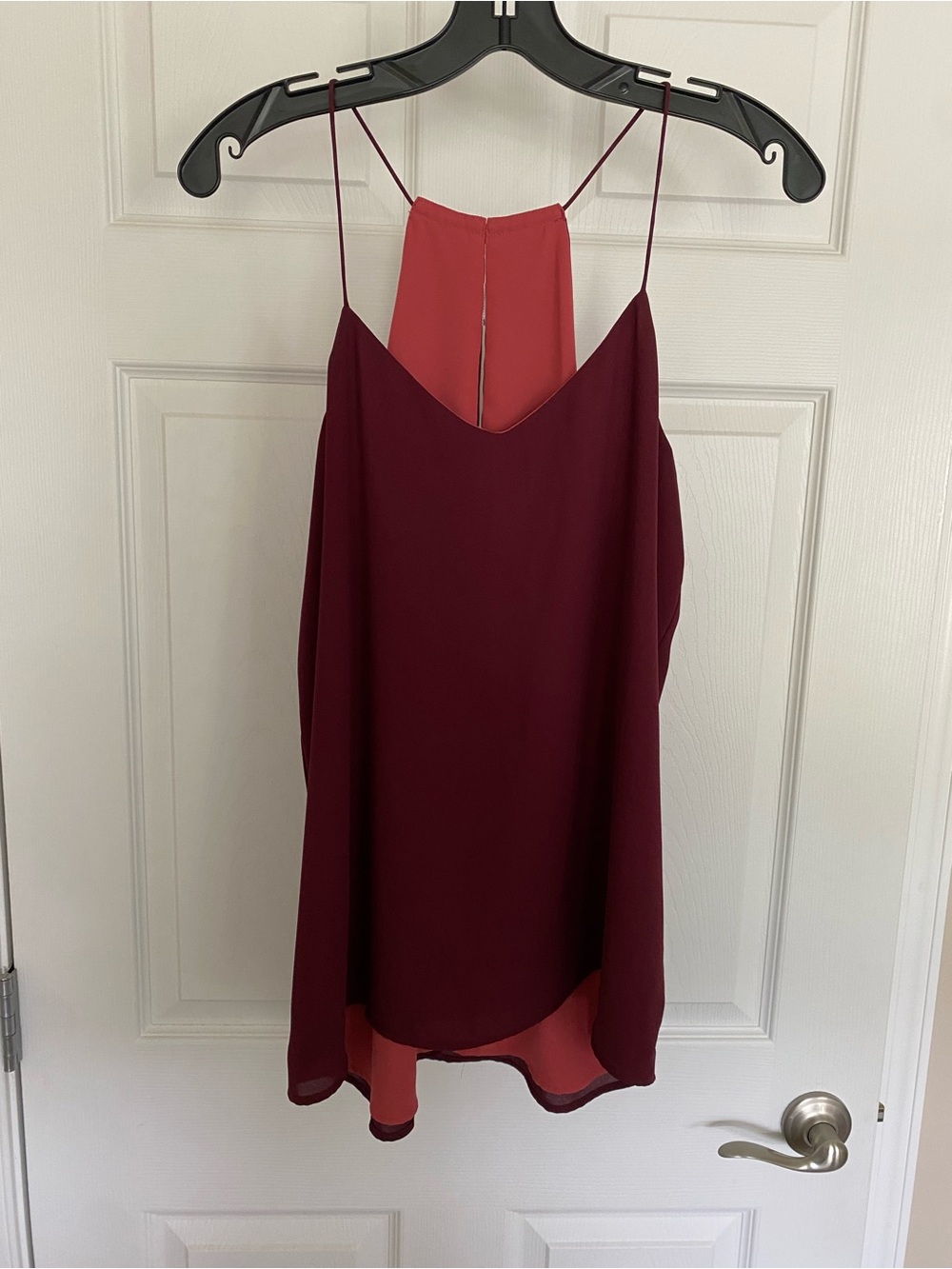Express - Women’s Double-Layer, Reversable, Spaghetti Strap Cami in Burgundy